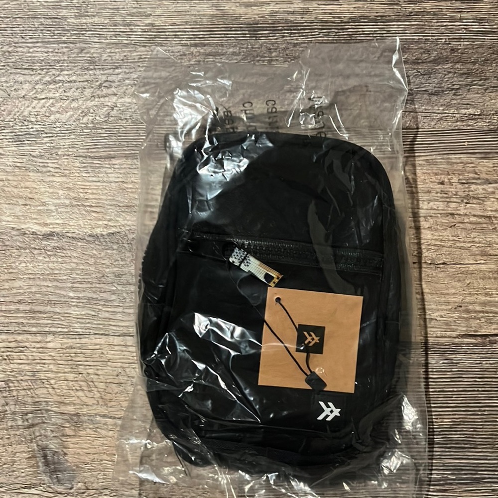 BRAND NEW - Black Crossover bag